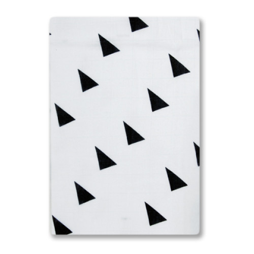 BBM013 White with Black Triangles Bamboo Muslin Blanket